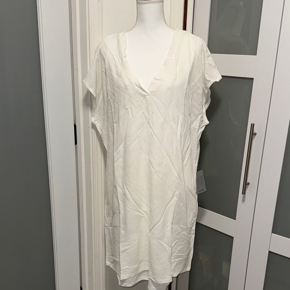 Bobeau Cream V-Neck Mini Dress